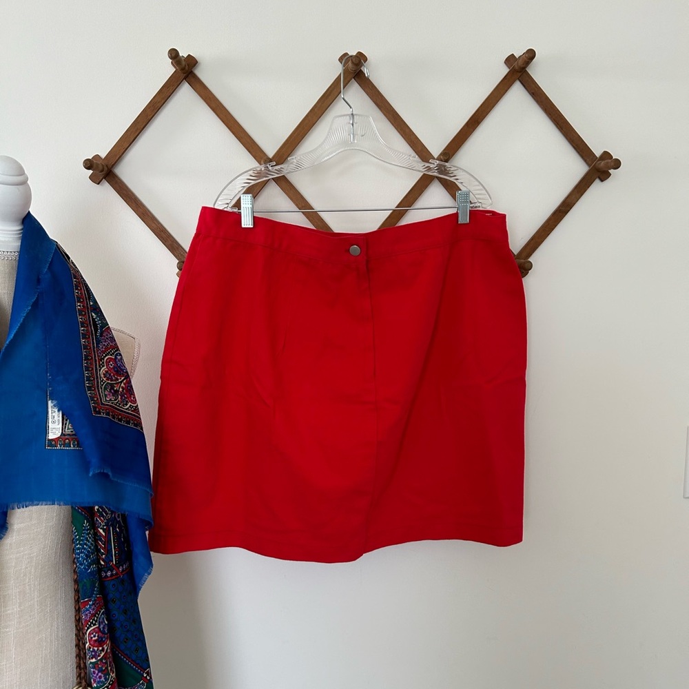 💫Frederick's of Hollywood Red Mini Skirt